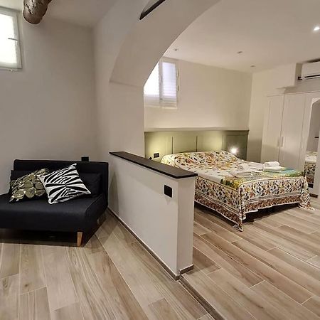 Le Prie Rooms Genova Eksteriør billede